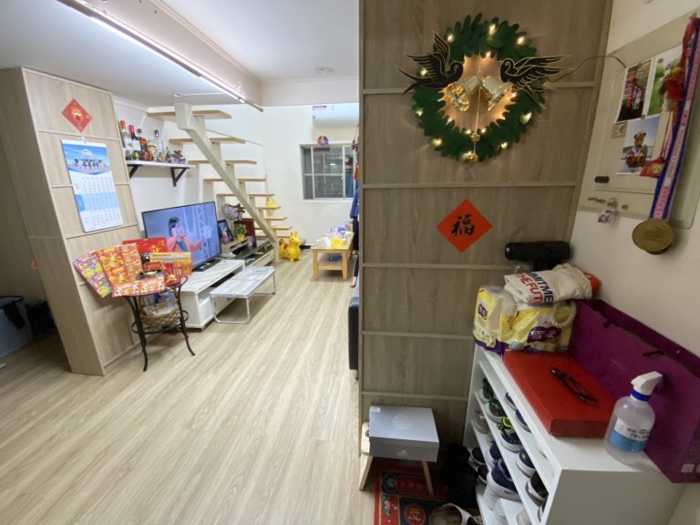 家裡有貓狗的人可以用什麼地板比較好？