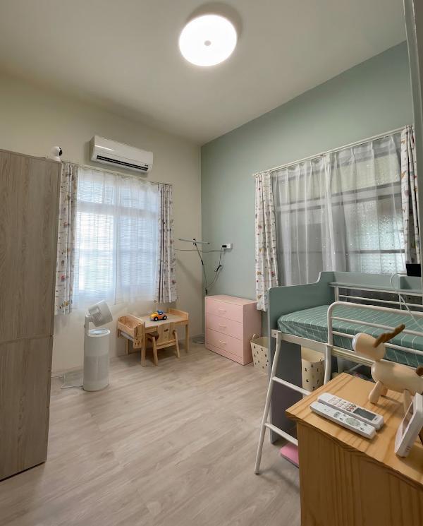 8坪套房地板這樣選，空間瞬間變兩倍｜小坪數地板推薦白色地板放大空間